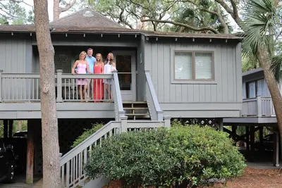 Image de Marchez À La Plage! Piscine Gratuite! Services SUPPLÉMENTAIRES.