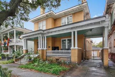 Image de Big Yellow Brick House - Quartier victorien