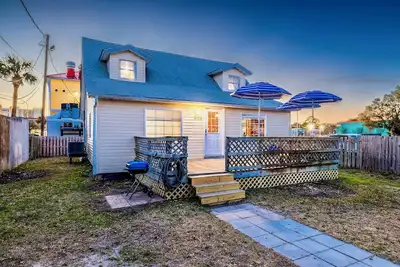 Image de C'Est À L'Automne 75 $ la nuit en novembre :) Au cœur de Ocean Drive 14 personnes