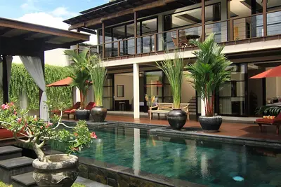 Image de Confortable villa de 4 chambres avec piscine privée