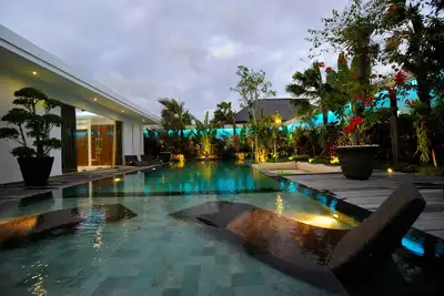 Image de # Kj4 10 Br Central Seminyak Oberoi 800m