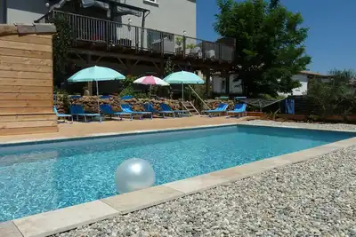 Image de Villa Individuelle climatisée 10 personnes 4 chà c, 3 sdb, piscine chauffée 8x4