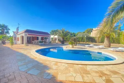 Image de Superbe Villa 8 pax à Tres Calas Piscine privée, Grand jardin gazon, Barbecue