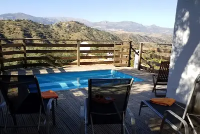Image de Maison de vacances Casa Wendy Comares avec piscine privée en Andalousie.