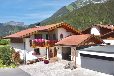 Image de Appartement neuf - fini en été 2008! Chaque chambre avec balcon!