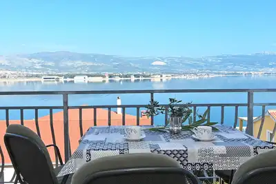 Image de Arbanija A2, appartement 1 chambre économique, à 80m de la plage