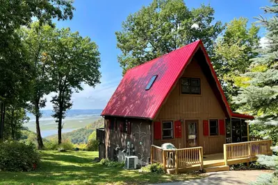 Image de Grand View - Cabine Vistaview surplombant le fleuve Mississippi avec Hot Tub!