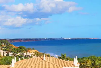 Image de Appartement 1 chambre avec vue mer, piscine et garage