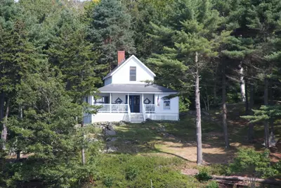 Image de Le Cottage Woodbury: Une évasion Oceanfront Maine Île