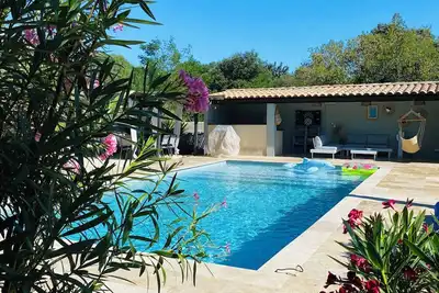 Image de House with pool in the countryside on a fenced and trees of 8000m2. . . . . . .