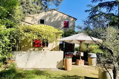 Image de Maison provençale au cœur d’une pinède et très proche du centre-ville historique
