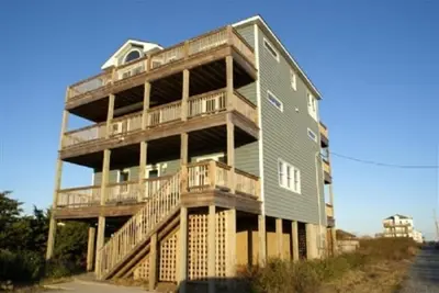 Image de Entièrement équipée Beach House w / piscine, bain à remous, et des vues magnifiques