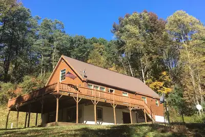 Image de Seulement 2 Miles À Dreams Park! La proximité est la clé d'une expérience \"Home Run\"!