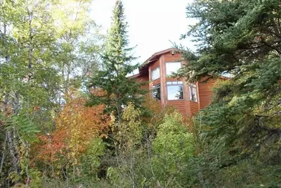 Image de Luxe maison supérieure du lac avec plage privée, une vue imprenable