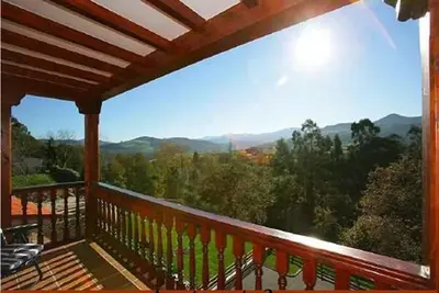 Image de Cottage de 4-6 à 12 +2 personnes, 2, 5 Km. plage et proche Picos de Europa