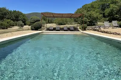 Image de Location villa de charme à Lourmarin le Bastidon du Coco au coeur du Luberon