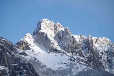 Image de Dans les Pyrénées, près de Luchon, une maison de charme 3épis