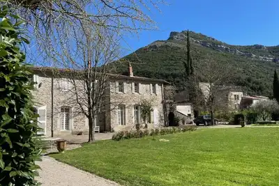 Image de Belle demeure familiale du XVème en Cévennes méridionales (I. M. H. )