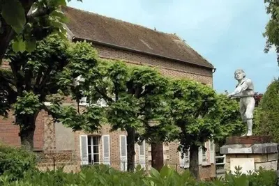 Image de Maison De Caractère XIXème Pour 5 à 8 Personnes, Tout Confort 5 Pièces Et Jardin