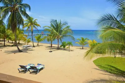Image de Sur la plage, privés, propriétaires sécurisés Guest House à côté pour aider