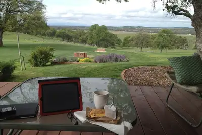 Image de SPÉCIAL Fin D'ÉTÉ! Évadez-vous dans mon lodge de 220 acres et mon ranch. . Un bout de paradis