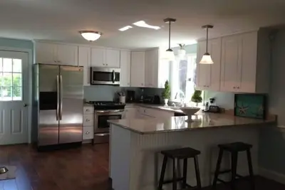 Image de Cotuit Retraite! Beau 3 Br / Central Ac