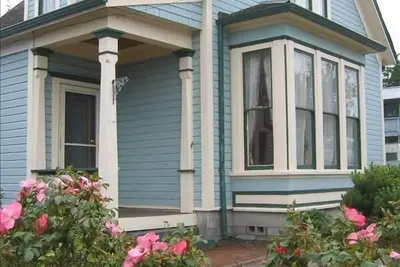 Image de Endroit relaxant pour se réunir avec des amis et la famille à Uptown Port Townsend, ~ Wa ~