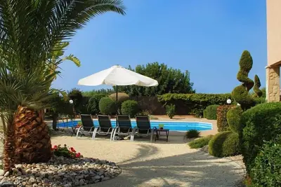 Image de Villa Kerrie- Luxury Villa with Secluded Mature Garden, Open Outlook and Sea Views