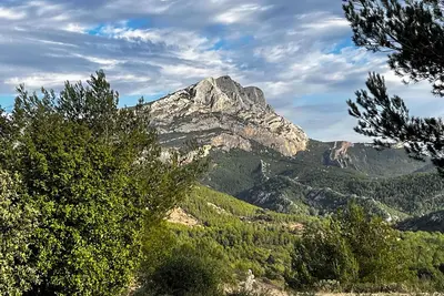 Image de Au coeur de la Provence de Cézanne, au pied de la Sainte Victoire