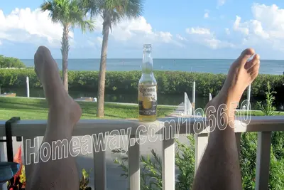 Image de Vraiment OceanFRONT Accueil 3br 2. 5ba, Vues panoramiques sur l'océan, Lg Wraparound Decks