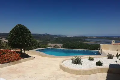 Image de Maison double Exclusive environ 95 m² avec piscine et vue sur la mer