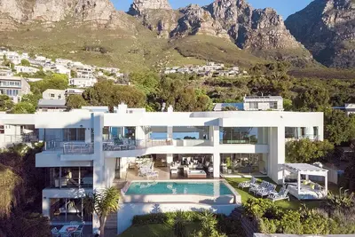 Image de Hollywood Mansion & Spa Camps Bay, 12 personnes, côté mer (1ère place gagnante
