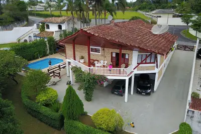 Image de Atibaia - Maison avec piscine, cheminée, terrasse avec vue panoramique