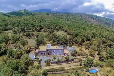 La maison du volcan - belle vue et nature. Chez l'auteur des guides de voyage
