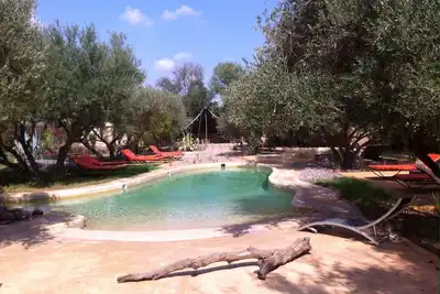 Riad hôtes Dar Tougga Piscine chauffée Spa/Jacuzzi  3 Km Marrakech 14 chambres
