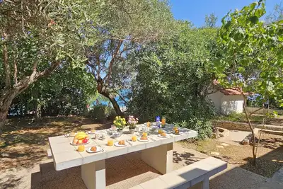 Image de Belle villa en pierre en bord de mer
