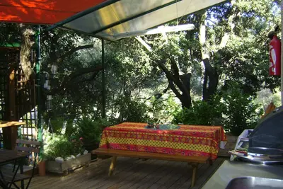 Image de Appartement au calme sur les hauteurs de Bandol