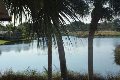 Image de Belle vue sur le lac immense piscine 4 miles des plages du golfe
