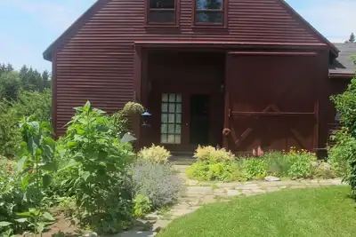 Image de Confort et calme sur une île au large de la côte du Maine.