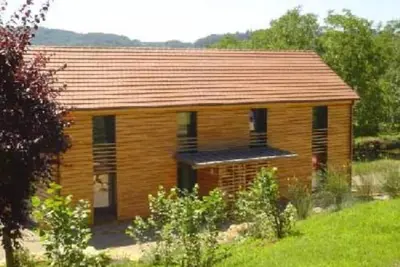 Image de La Franquette : Gîte dans séchoir à tabac rénové en Périgord Noir, Tout confort