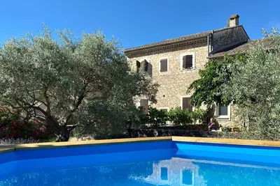 Image de Ancien vignoble, aujourd'hui transformé en belles maisons de vacances - au coeur de la Provence