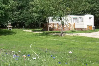 Image de Mobilhome Dans Un Petit Coin Tranquille