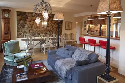Image de Luxueux Appartement Centre Historique de Beaune (2 Chambres),