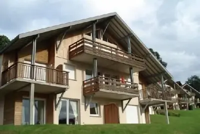 Image de Appartement récent. à Gérardmer, dans résidence calme avec vue sur le lac.