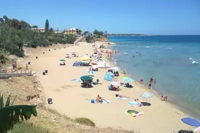Image de Appartement Mare e Monti. Le meilleur endroit pour vos vacances, à 2 pas des plages de sable fin et doré, et les senteurs de la iblensi hauteurs.
