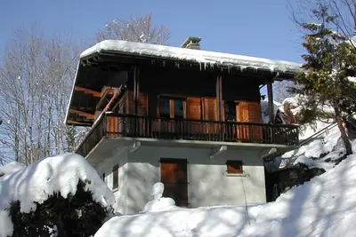 Image de Chalet familial 90 m² 8pers proche centre-ville et vue panoramique plein sud,