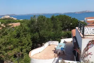 Image de At 200 meters from the sea, apartment in villa 6 beds