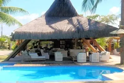 Image de Maison de luxe à Busca Vida - 6 suites