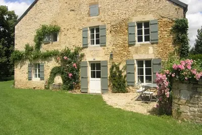 Image de 18th Century Country Farmhouse