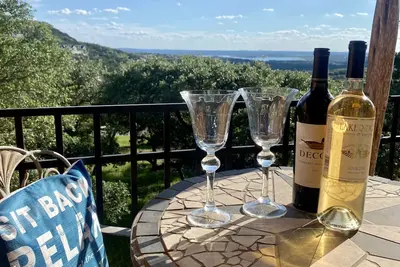 Image de Hill Country & Lake View = Séjour Canyon